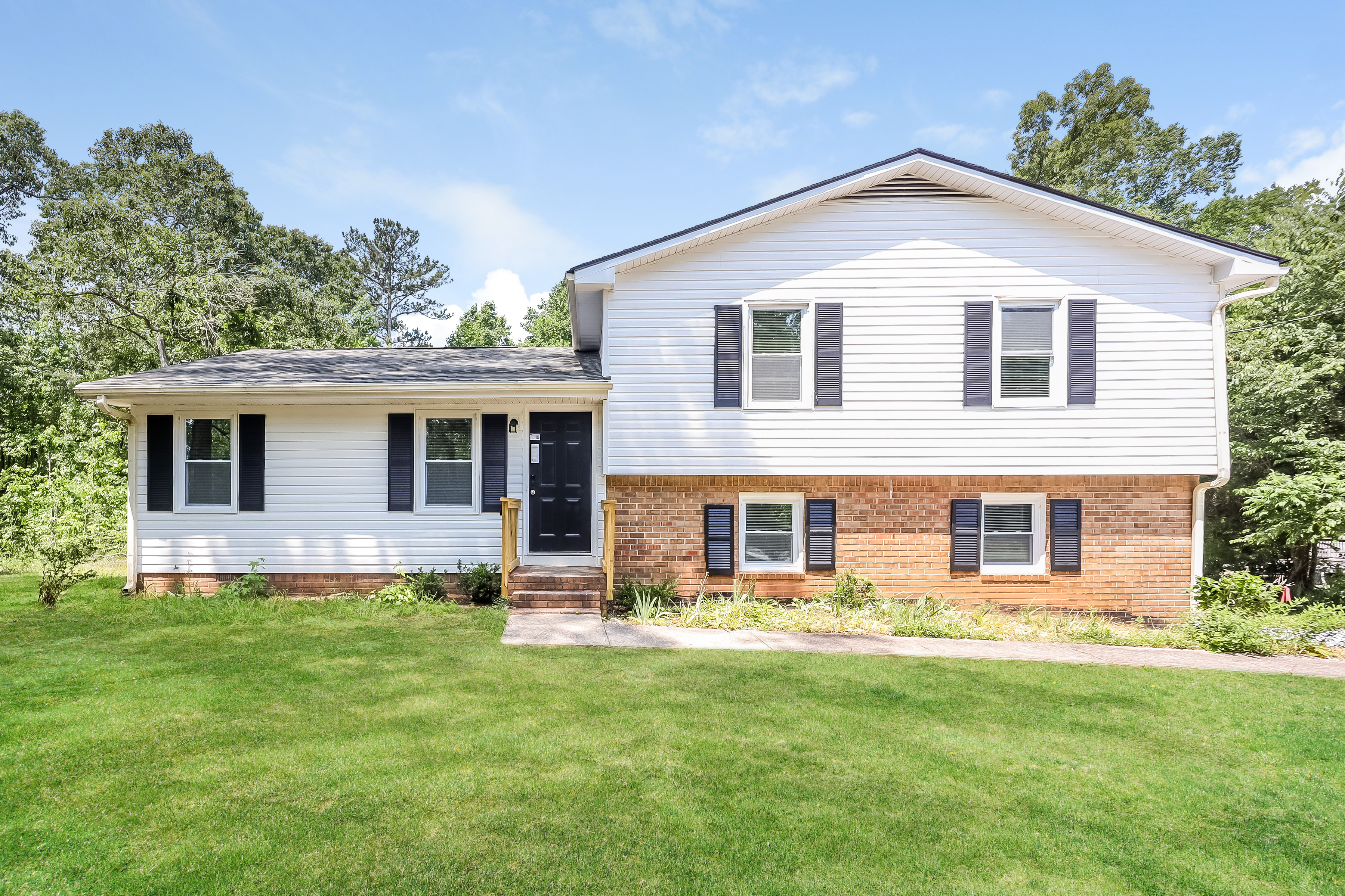 185 Hyde Cir Newnan, GA 30263